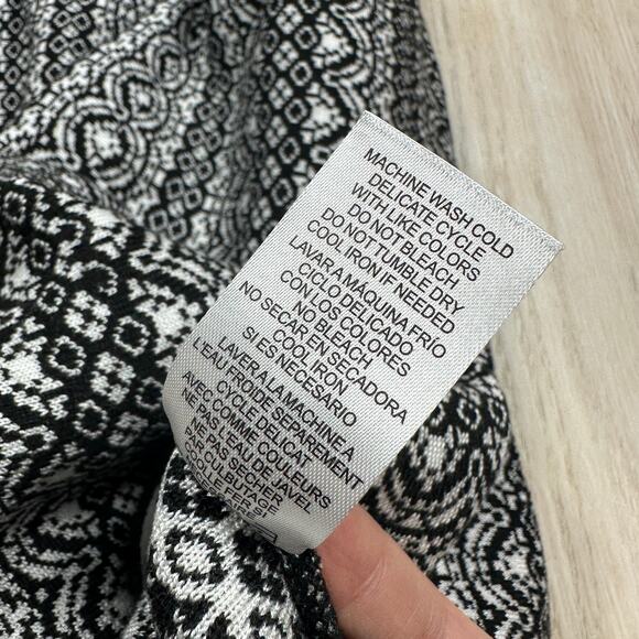 Nina Leonard Black & White Geometric Knit Fit & Flare Sweater Dress Plus 1X - Picture 11 of 16